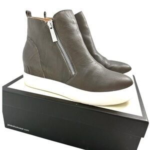 J/Slides Sky Leather Wedge Sneaker Boots Hidden Heel‎ Zip Detail Gray Size 8.5
